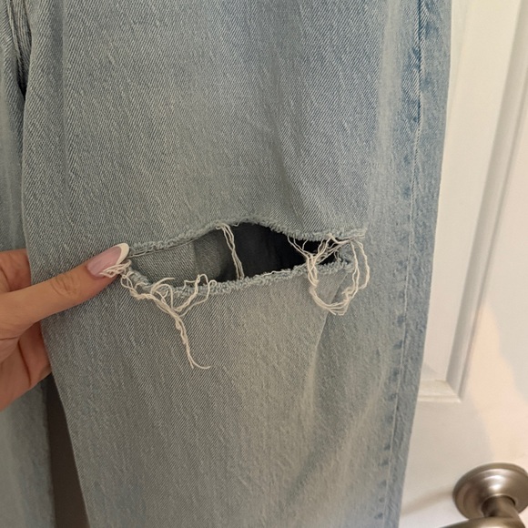 Abercrombie & Fitch The 90s Relaxed High Rise Curve Love Jean - Picture 3 of 5